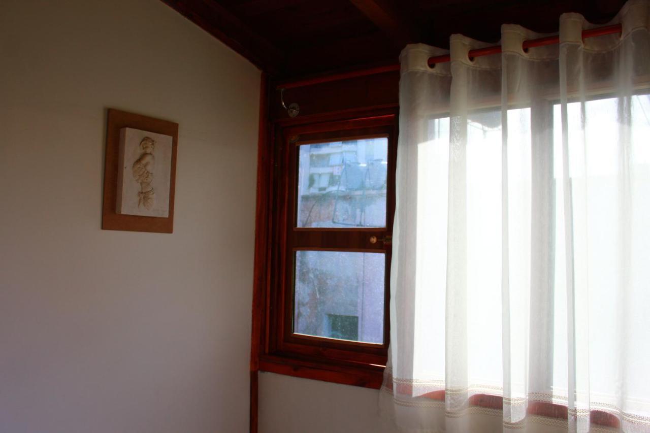 2 Kitarat Bb Bed & Breakfast Vlore Exterior photo